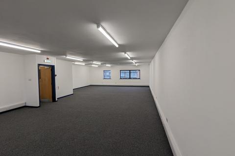Office to rent, Unit 24 Boundary Business Centre, Woking, GU21 5DH