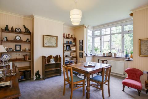 13 Vallis Way, London, W13 0DD