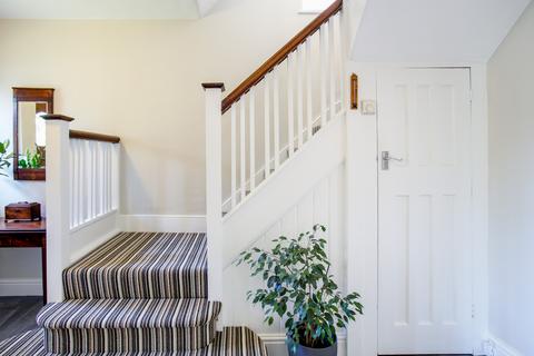 13 Vallis Way, London, W13 0DD