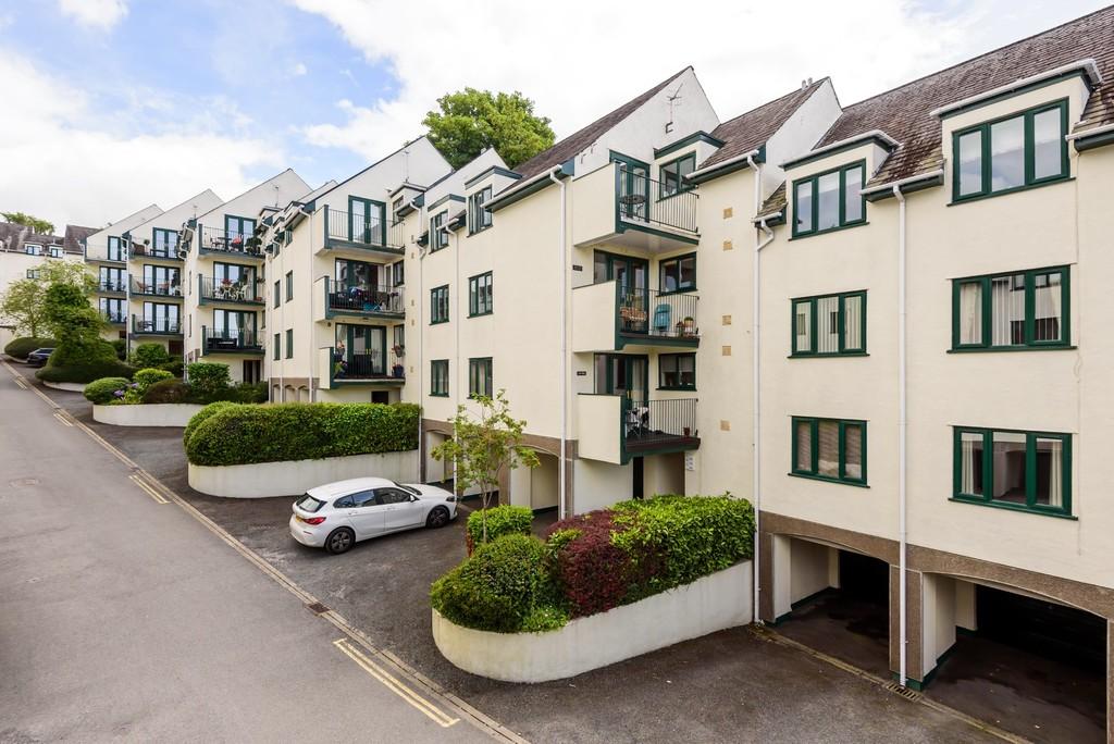20 Quarry Rigg, Bowness On Windermere, Cumbria, LA23 3DT 2 bed