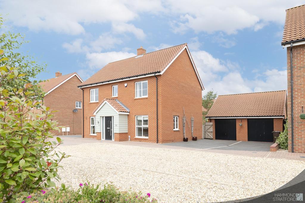 Great Melton Road, Hethersett 4 bed detached house for sale £475,000