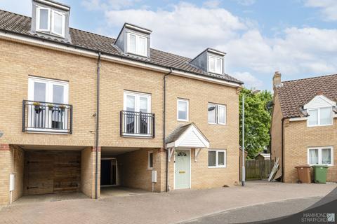 9 Camelia Close, Hethersett, Norwich, NR9 3FL
