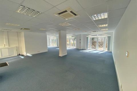 Office to rent, Unit 2, Canute House, Durham Wharf Drive, Brentford, TW8 8HP