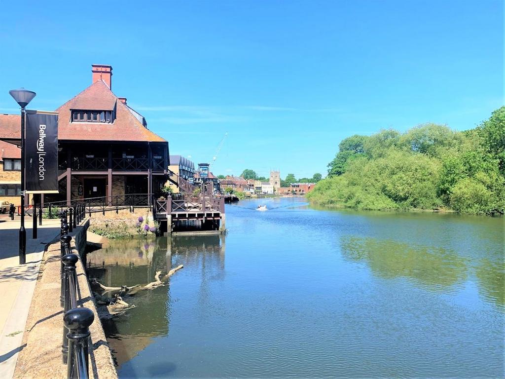 Unit 3 Lion Wharf  Old Isleworth 9 Copy 2.jpg