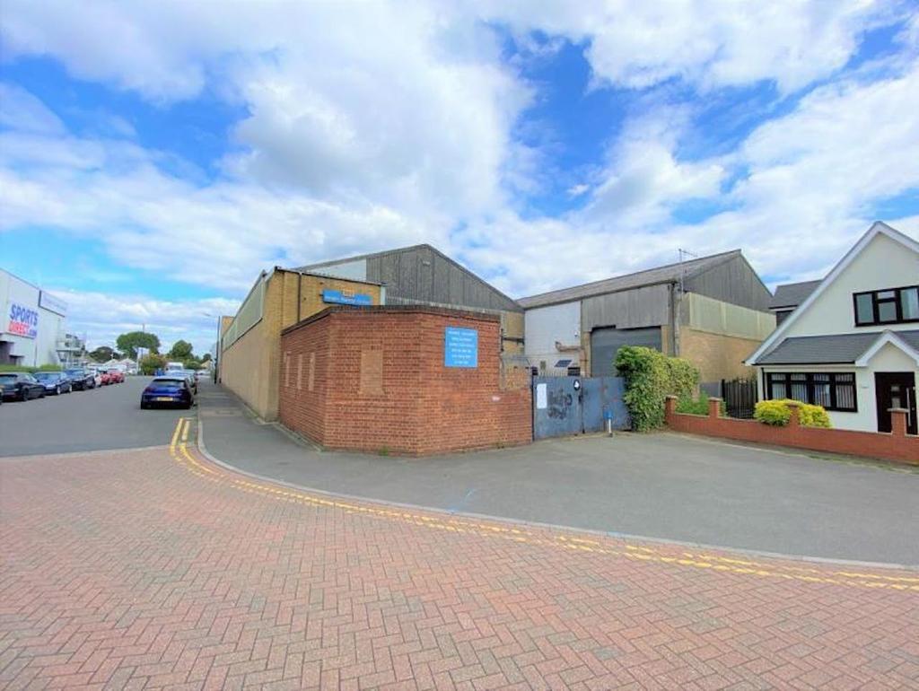 375 Bath Road - Slough - Warehouse To Let