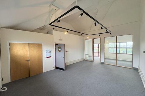 Industrial unit to rent, Hounslow Business Park, Unit 5, Hounslow Business Park, Hounslow, TW3 3UD