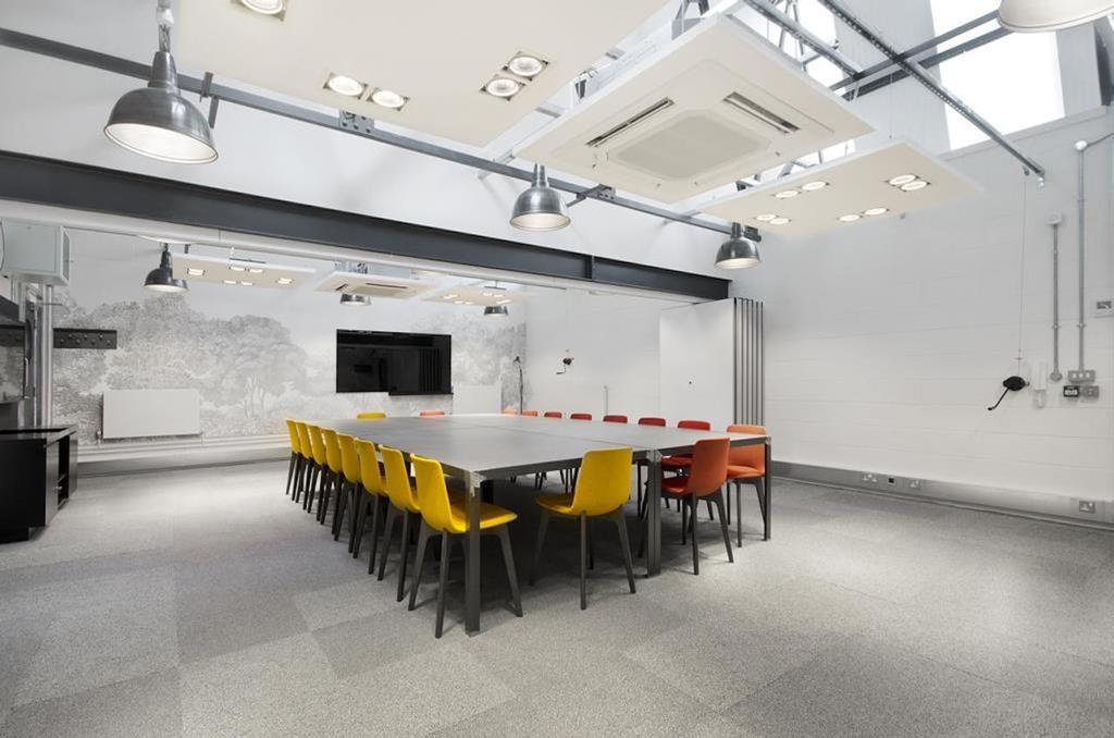 The Light Box, 111 Power Road, London, W4 5PY Office to rent £800 pcm (£185 pw) The Light Box, 111 Power Road, London, W4 5PY Office to rent £800 pcm (£185 pw)