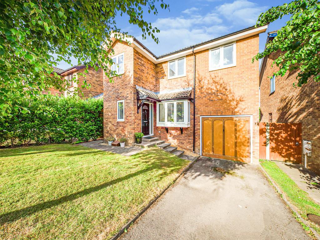 Riverside, Horsham 4 bed detached house £625,000