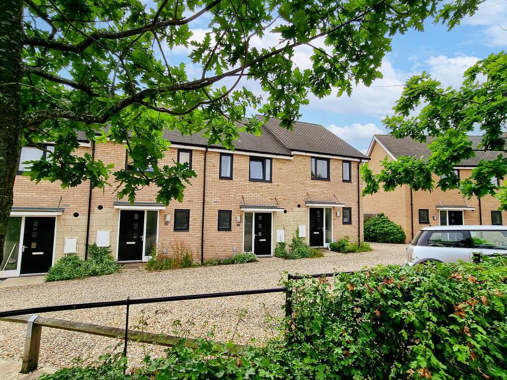 Darwin Walk, Withersfield, Haverhill 2 bed terraced house £275,000