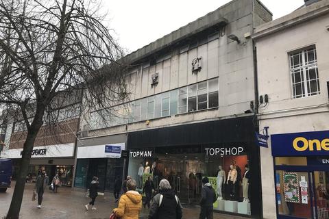 Retail property (high street) to rent - 8a Eastgate Street, Gloucester, Gloucester, GL1 1PA