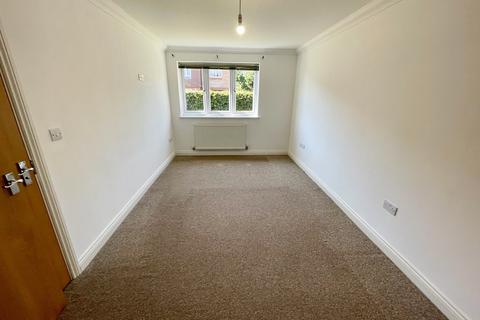 2 bedroom ground floor flat for sale - Woodlands Avenue, Rustington