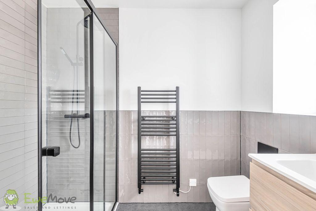 Ensuite to Bed 4