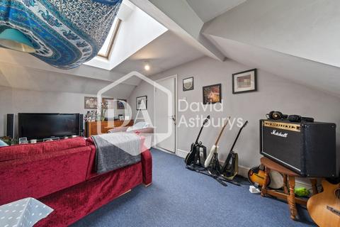 1 bedroom flat to rent, Camden Road, Holloway, London