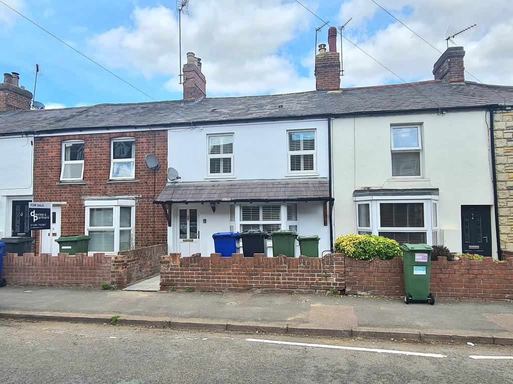 Banbury Road, Brackley 2 bed terraced house £975 pcm (£225 pw)