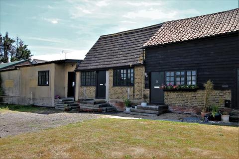 Property to rent - Stapleford Road, Romford RM4