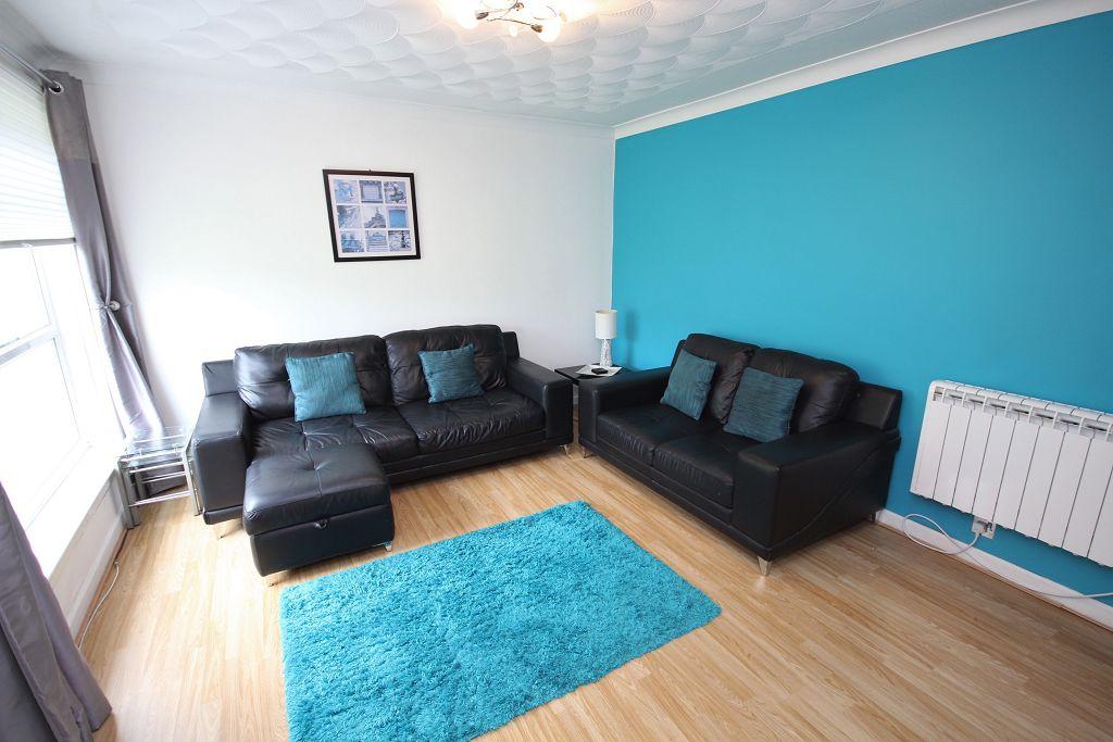 Crookston Grove, Crookston, Glasgow 1 bed flat £69,995