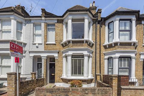 13 Leythe Road, London, W3 8AW