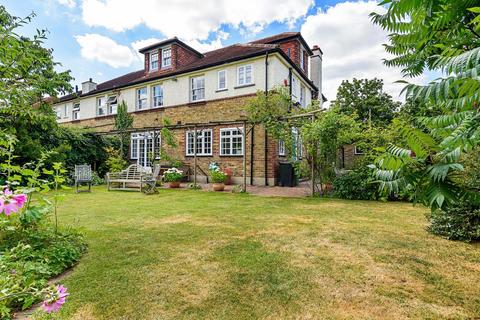 31 Queens Road, Beckenham, BR3 4JJ