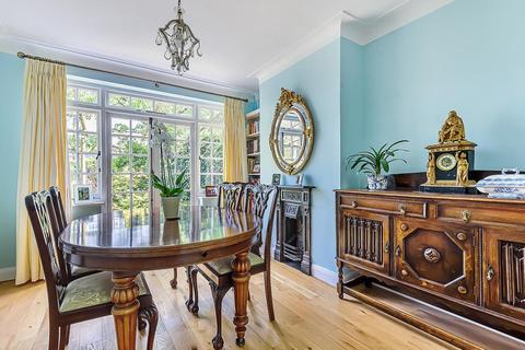 31 Queens Road, Beckenham, BR3 4JJ