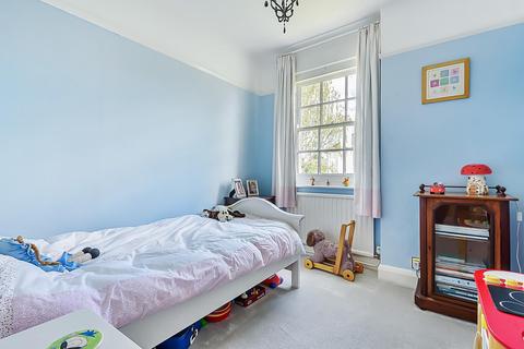31 Queens Road, Beckenham, BR3 4JJ
