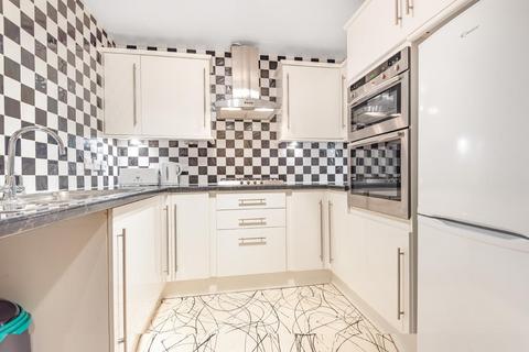 Flat 16, Hunter Lodge Admiral Walk, London, W9 3TQ