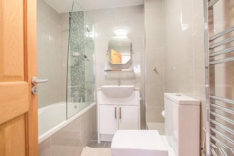 Flat 16, Hunter Lodge Admiral Walk, London, W9 3TQ