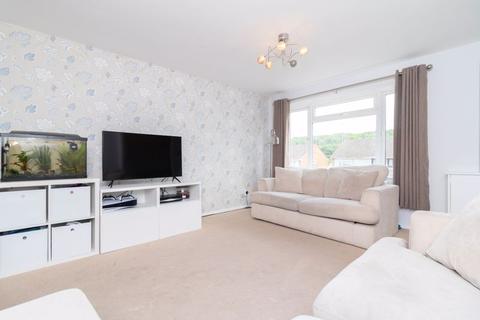 51 Nightingale Road, South Croydon, CR2 8PS
