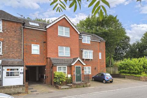 44b Priory Road, Tonbridge, TN9 2BL