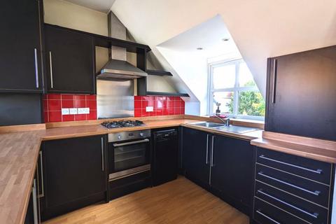 44b Priory Road, Tonbridge, TN9 2BL