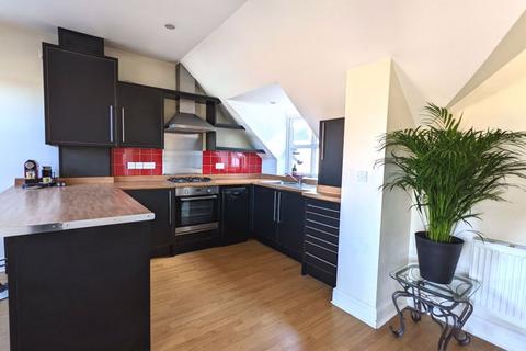 44b Priory Road, Tonbridge, TN9 2BL