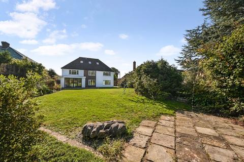 6 Cliff Road, Folkestone, CT20 2JD