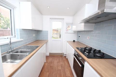 14 Arnold Avenue, Southend-on-sea, SS1 2TJ