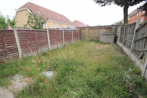 14 Arnold Avenue, Southend-on-sea, SS1 2TJ