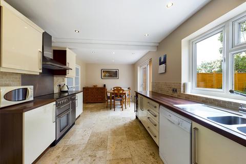 68 The Crescent, Mortimer Common, Reading, RG7 3RU