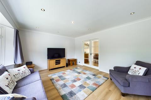 68 The Crescent, Mortimer Common, Reading, RG7 3RU