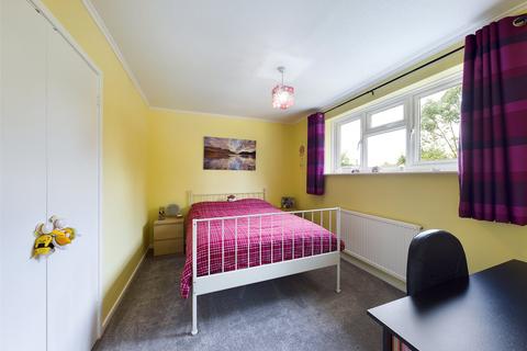 68 The Crescent, Mortimer Common, Reading, RG7 3RU