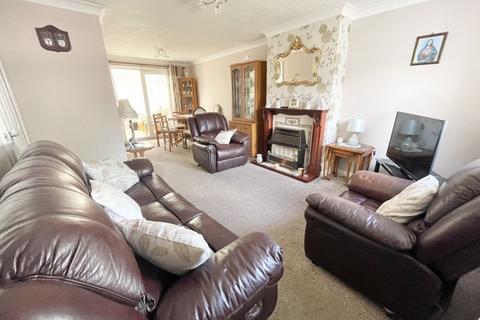35 Brailes Drive, Sutton Coldfield, B76 2UW
