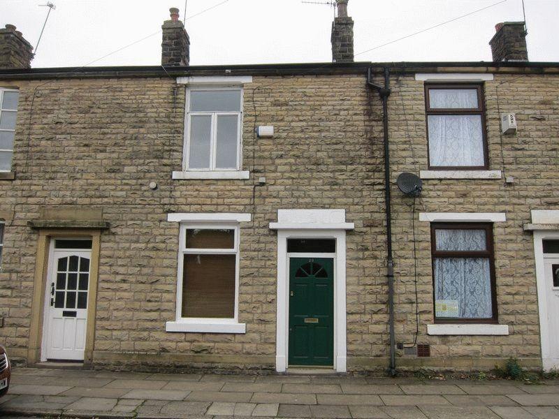 38 Clay Lane, Norden, Rochdale OL11 5RQ 2 bed terraced house £725 pcm (£167 pw)