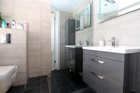 172 Benson Close, Luton, LU3 3QR