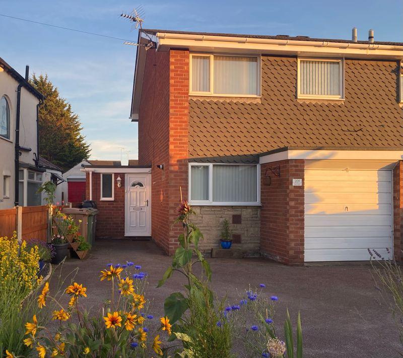 Saughall Massie Road, Saughall Massie 3 bed semidetached house £220,000