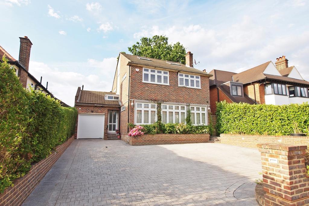 Malmains Way, Park Langley, Beckenham, BR3 5 bed detached house for