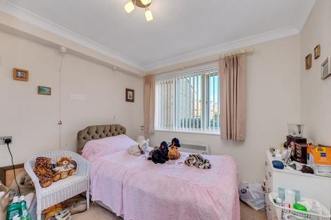 1 bedroom retirement property for sale, Cryspen Court, Bury St. Edmunds