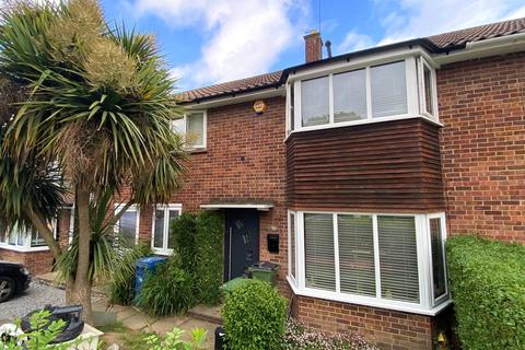 3 bedroom terraced house for sale - Priestwood Avenue, Bracknell, Berkshire, RG42