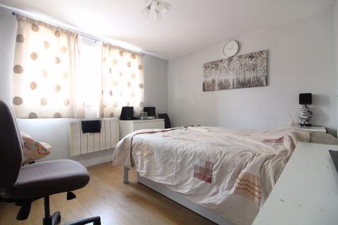 2 bedroom flat for sale, High Street South, Dunstable