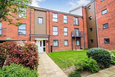 18 Meadow Drive, Aveley, South Ockendon, RM15 4DY