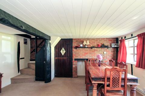 5 bedroom cottage for sale - Watling Street, Hockcliffe