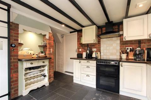 5 bedroom cottage for sale - Watling Street, Hockcliffe