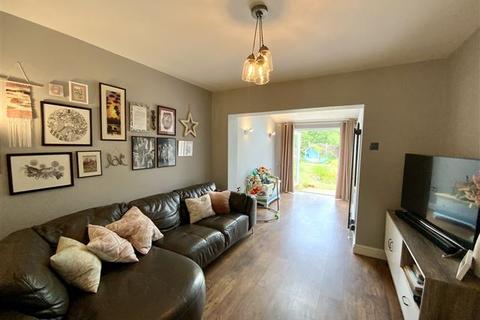 16 Normanton Grove, Sheffield, S13 7BE