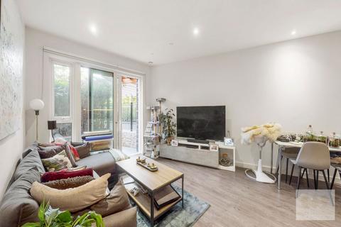 2 bedroom apartment to rent, Theshoreline Building,  Newnton Close, London