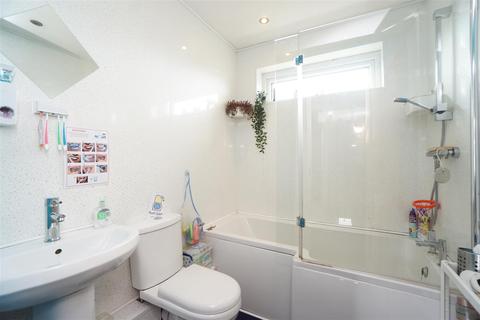 156 Derbyshire Lane, Sheffield, S8 8SE